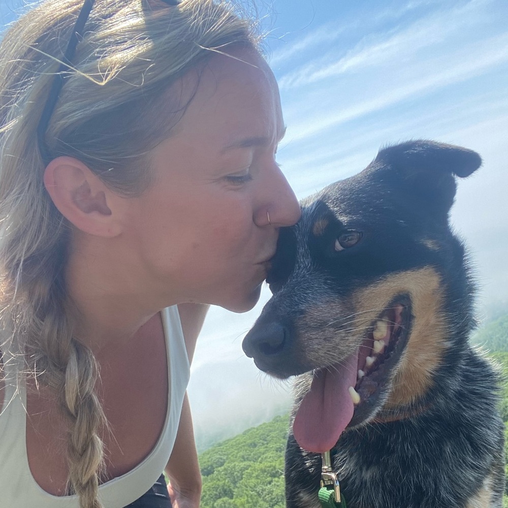 Meet your Posher, Dana